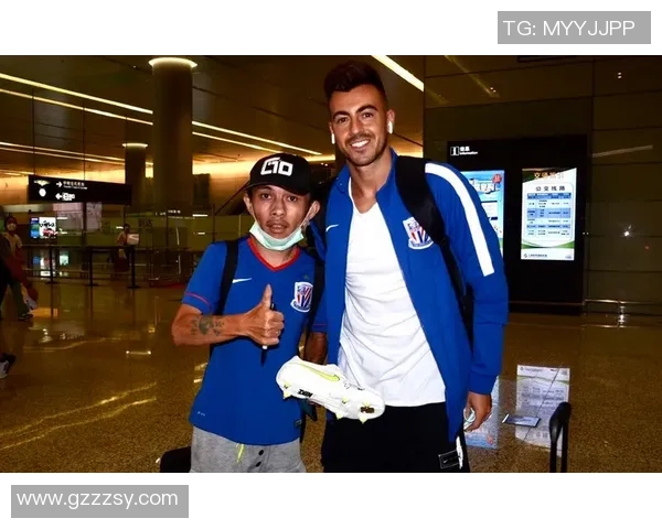 巨星再掀转会风波豪门争锋上演世纪大战引爆足坛热议 巨星再掀转会风波豪门争锋上演世纪大战引爆足坛热议